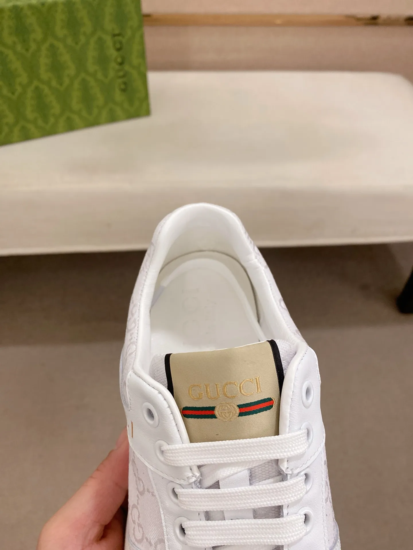 Men's clothing and shoes💰 400💰🇮🇹🇮🇹GUCCI (Gucci) top 🔍🔍 new models are on sale at the same time, the upper 🇮🇹 is imported Italian first-layer cowhide, the lining is fully imported sheepskin 💪💪, completely 1⃣️compared 1⃣️Reproduction🇮🇹💪💪, ⚠Sole: The original sole is specially provided by the original factory, the exclusive movable molded sole is super comfortable, ⚠Original factory follow-up goods, 🔍🔍high quality, you can enter and leave the counter at will, welcome to compare⚠. Code number: 38-44 (45 is custom-made and cannot be returned or exchanged)